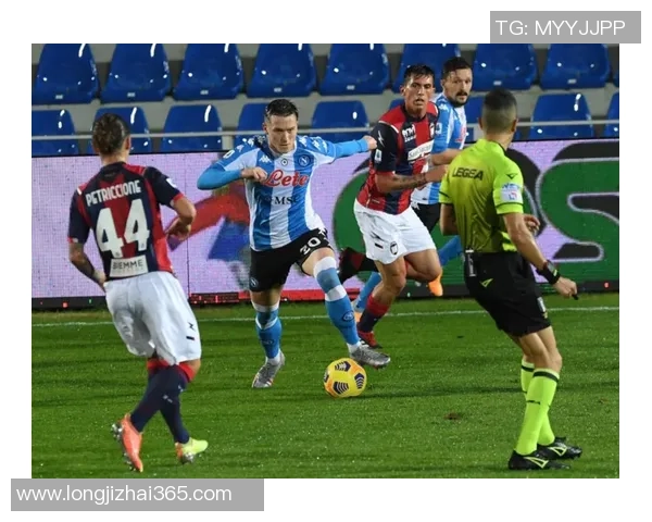 克罗托内与亚特兰大比赛数据深度分析及战术对比探讨